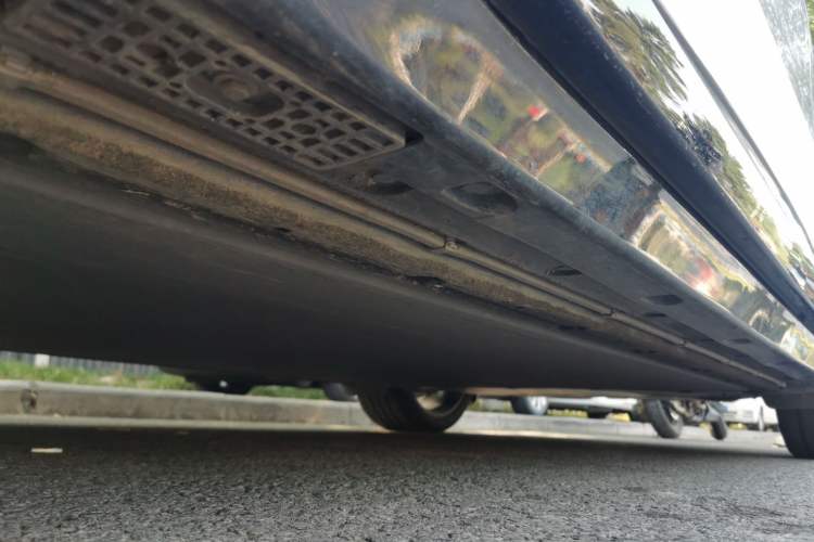 Used Xiaomi Auto YU7 2025 Ultra-Long Range All-Wheel Drive Pro Version Chassis Front Left
