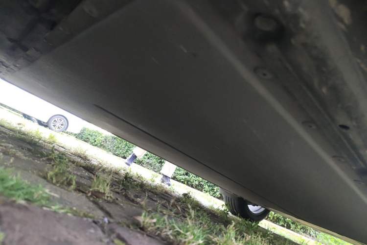 Used Xiaomi Auto YU7 2025 Ultra-Long Range Rear-Wheel Drive Version Chassis Front Left