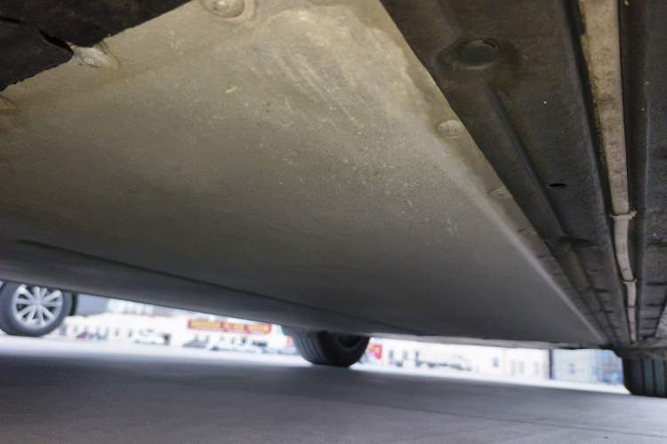 Used Xiaomi Auto YU7 2025 Ultra-Long Range Rear-Wheel Drive Version Chassis Front Left