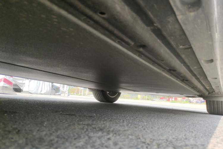 Used Xiaomi Auto YU7 2025 Ultra-Long Range Rear-Wheel Drive Version Chassis Front Left