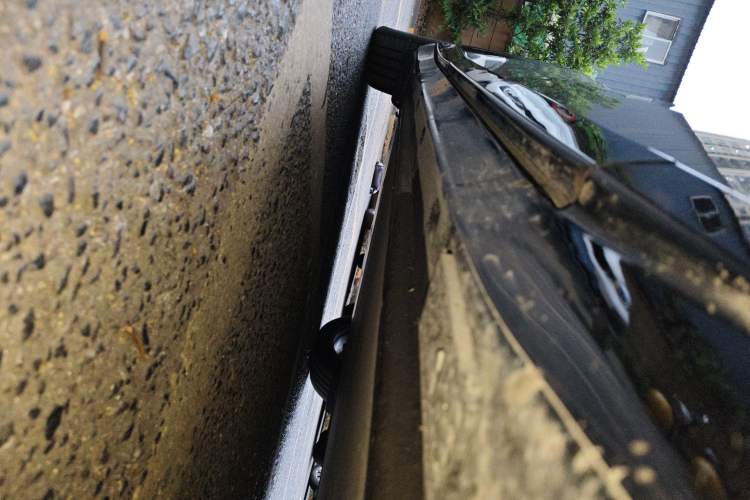 Used Xiaomi Auto YU7 2025 Ultra-Long Range High-Performance All-Wheel-Drive Max Edition Chassis Front Right