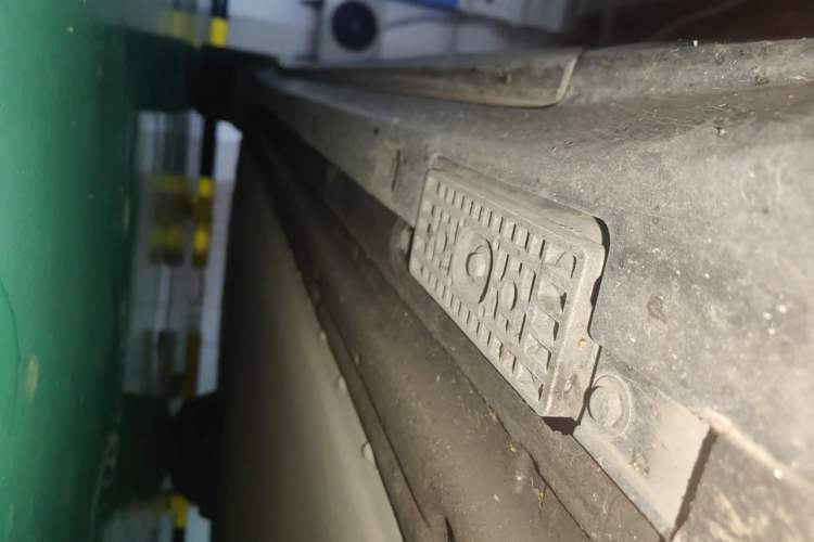 Used Xiaomi Auto YU7 2025 Ultra-Long Range High-Performance All-Wheel-Drive Max Edition Chassis Front Right