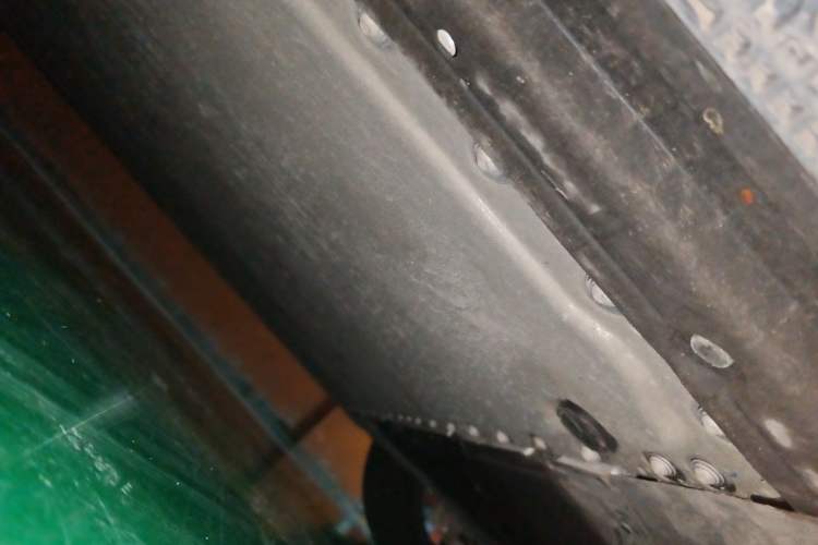 Used Xiaomi Auto YU7 2025 Ultra-Long Range Rear-Wheel Drive Version Chassis Front Right