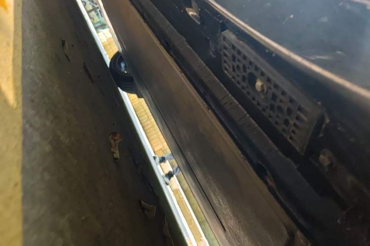 Used Xiaomi Auto YU7 2025 Ultra-Long Range All-Wheel Drive Pro Version Chassis Front Right