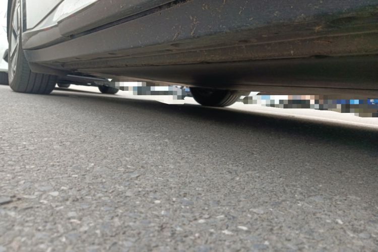 Used Xiaomi Auto YU7 2025 Ultra-Long Range All-Wheel Drive Pro Version Chassis Front Right