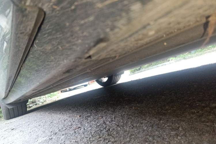 Used Xiaomi Auto YU7 2025 Ultra-Long Range High-Performance All-Wheel-Drive Max Edition Chassis Front Right