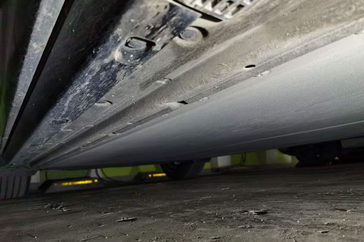 Used Xiaomi Auto YU7 2025 Ultra-Long Range Rear-Wheel Drive Version Chassis Front Right