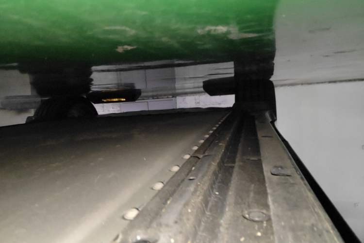 Used Xiaomi Auto YU7 2025 Ultra-Long Range High-Performance All-Wheel-Drive Max Edition Chassis Front Right