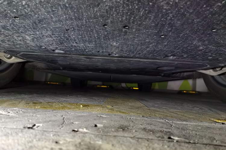 Used Xiaomi Auto YU7 2025 Ultra-Long Range Rear-Wheel Drive Version Chassis Front