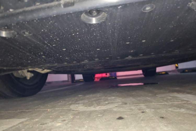 Used Xiaomi Auto YU7 2025 Ultra-Long Range High-Performance All-Wheel-Drive Max Edition Chassis Front
