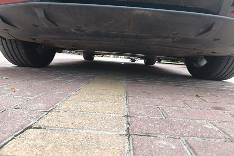 Used Xiaomi Auto YU7 2025 Ultra-Long Range High-Performance All-Wheel-Drive Max Edition Chassis Rear