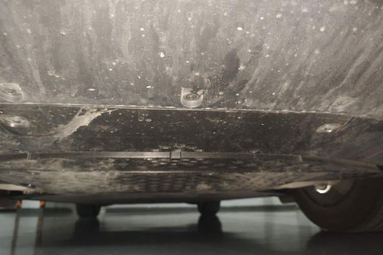 Used Xiaomi Auto YU7 2025 Ultra-Long Range All-Wheel Drive Pro Version Chassis Rear
