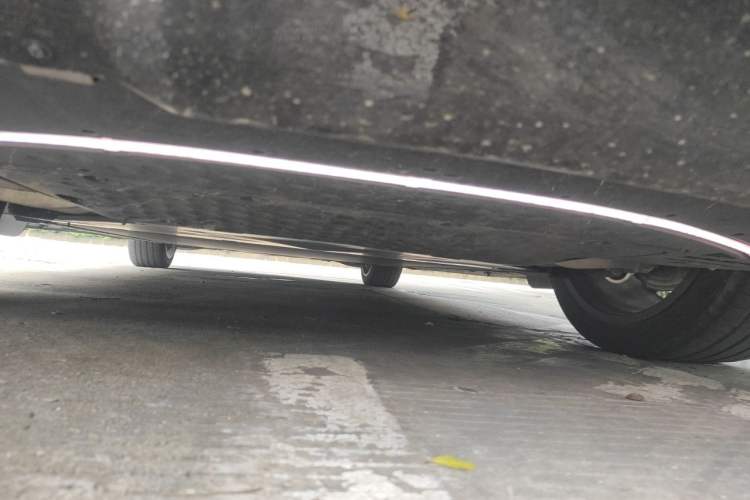 Used Xiaomi Auto YU7 2025 Ultra-Long Range High-Performance All-Wheel-Drive Max Edition Chassis Rear
