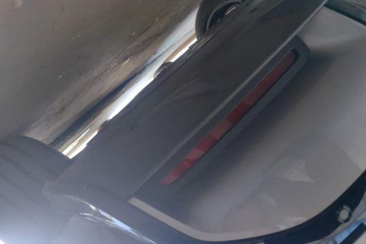 Used Xiaomi Auto YU7 2025 Ultra-Long Range Rear-Wheel Drive Version Chassis Rear Left