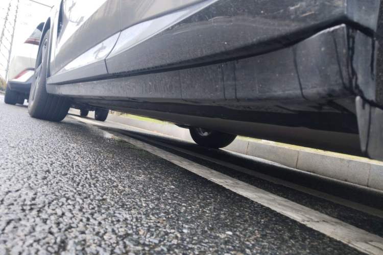 Used Xiaomi Auto YU7 2025 Ultra-Long Range Rear-Wheel Drive Version Chassis Rear Left