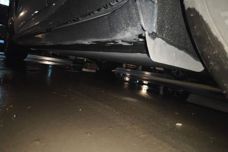 Used Xiaomi Auto YU7 2025 Ultra-Long Range Rear-Wheel Drive Version Chassis Rear Left