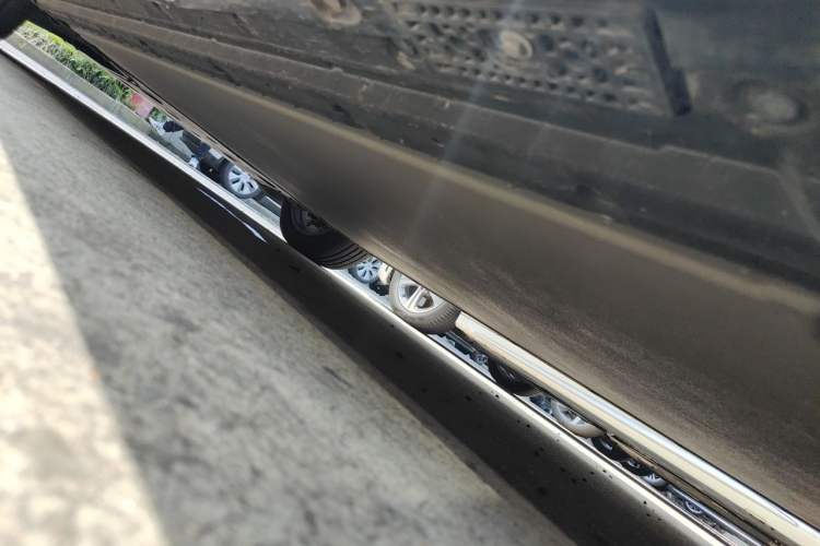 Used Xiaomi Auto YU7 2025 Ultra-Long Range High-Performance All-Wheel-Drive Max Edition Chassis Rear Left