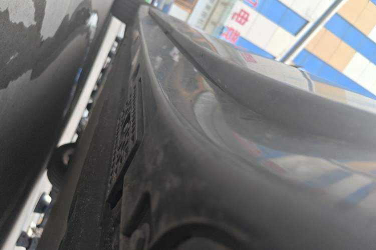 Used Xiaomi Auto YU7 2025 Ultra-Long Range High-Performance All-Wheel-Drive Max Edition Chassis Rear Left