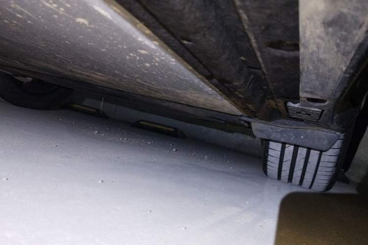 Used Xiaomi Auto YU7 2025 Ultra-Long Range Rear-Wheel Drive Version Chassis Rear Left