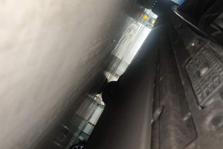 Used Xiaomi Auto YU7 2025 Ultra-Long Range High-Performance All-Wheel-Drive Max Edition Chassis Rear Left