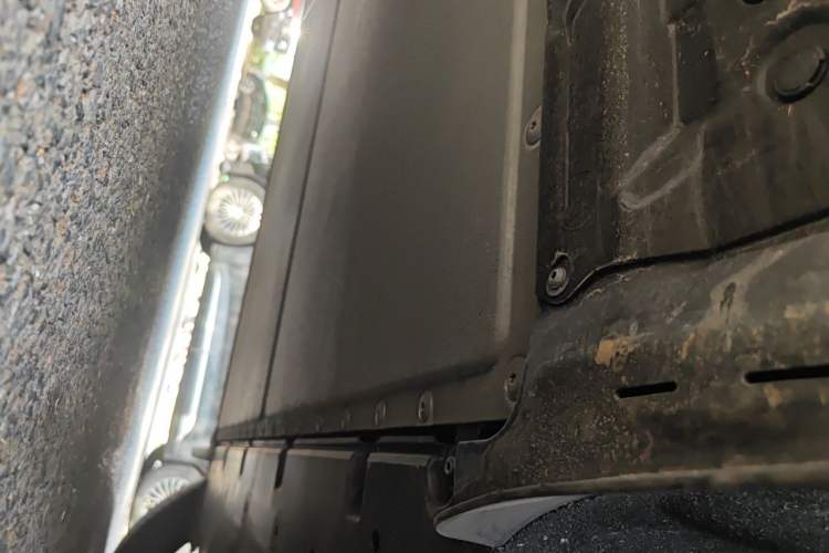 Used Xiaomi Auto YU7 2025 Ultra-Long Range Rear-Wheel Drive Version Chassis Rear Left