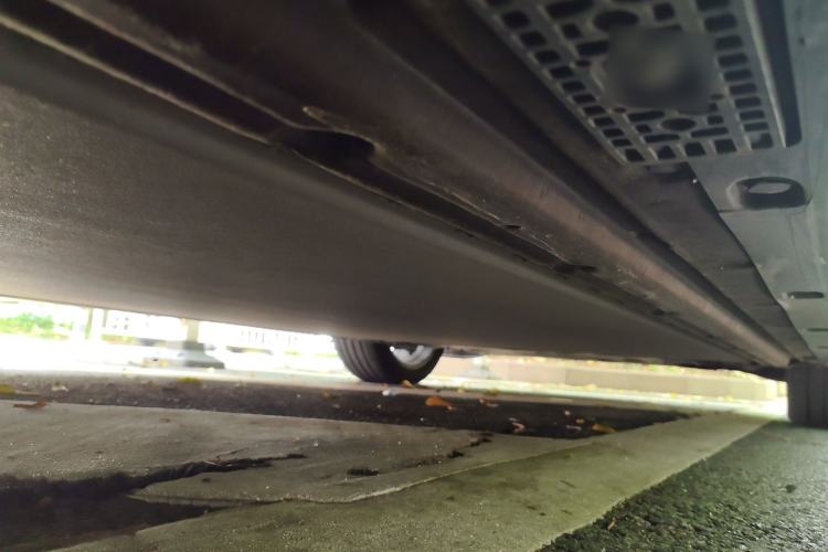 Used Xiaomi Auto YU7 2025 Ultra-Long Range High-Performance All-Wheel-Drive Max Edition Chassis Rear Right