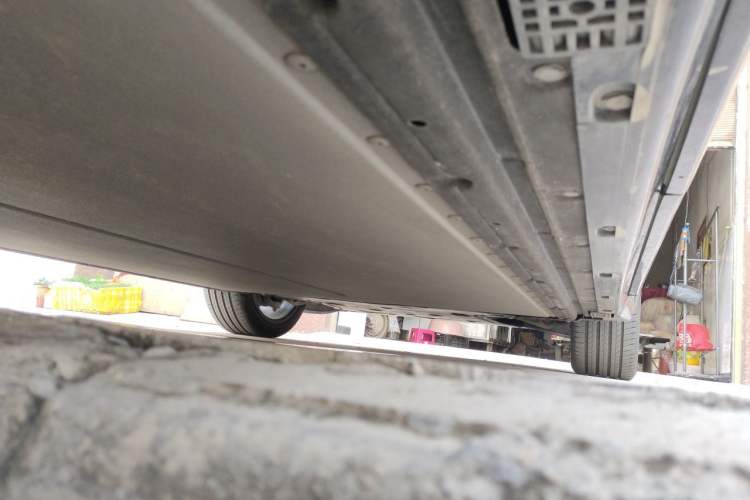 Used Xiaomi Auto YU7 2025 Ultra-Long Range Rear-Wheel Drive Version Chassis Rear Right