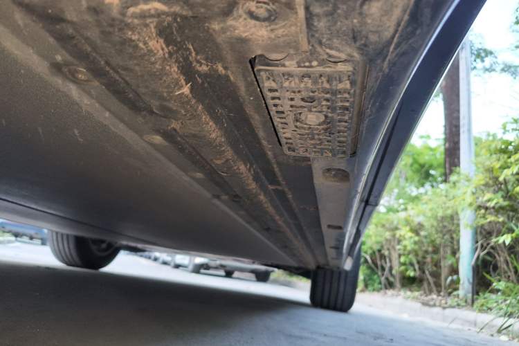 Used Xiaomi Auto YU7 2025 Ultra-Long Range Rear-Wheel Drive Version Chassis Rear Right