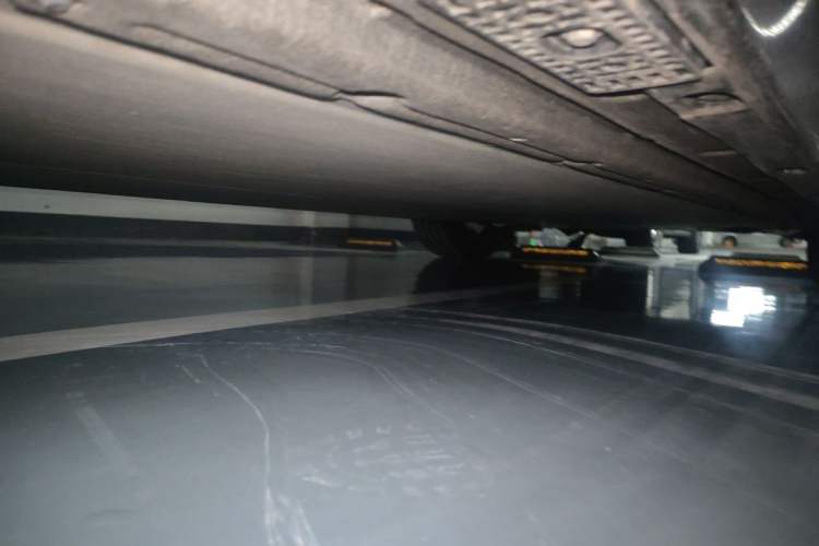 Used Xiaomi Auto YU7 2025 Ultra-Long Range Rear-Wheel Drive Version Chassis Rear Right
