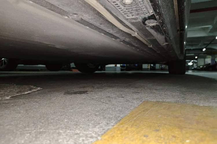 Used Xiaomi Auto YU7 2025 Ultra-Long Range High-Performance All-Wheel-Drive Max Edition Chassis Rear Right