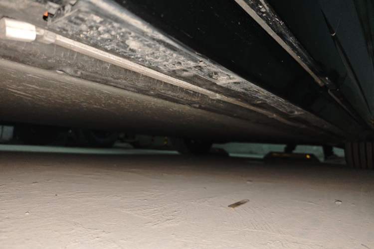Used Xiaomi Auto YU7 2025 Ultra-Long Range High-Performance All-Wheel-Drive Max Edition Chassis Rear Right