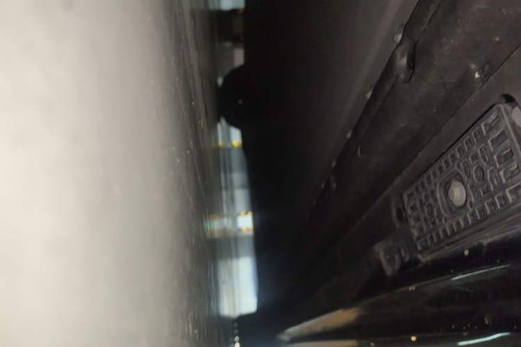 Used Xiaomi Auto YU7 2025 Ultra-Long Range High-Performance All-Wheel-Drive Max Edition Chassis Rear Right