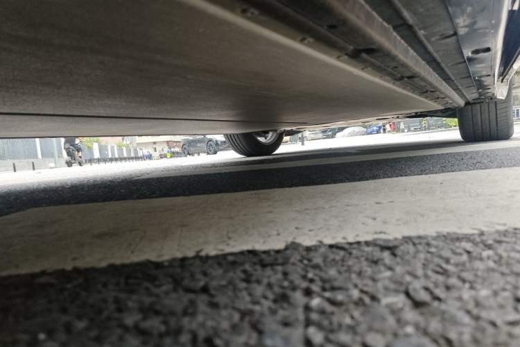 Used Xiaomi Auto YU7 2025 Ultra-Long Range Rear-Wheel Drive Version Chassis Rear Right