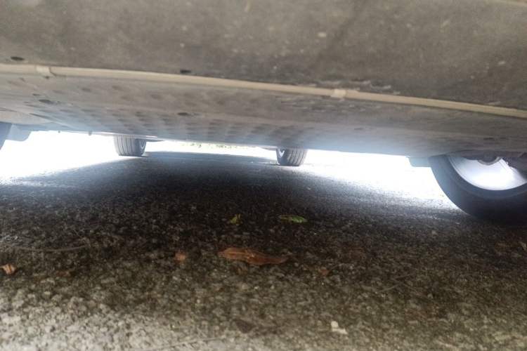 Used Xiaomi Auto YU7 2025 Ultra-Long Range High-Performance All-Wheel-Drive Max Edition Chassis Rear