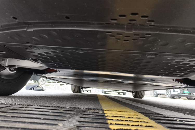 Used Xiaomi Auto YU7 2025 Ultra-Long Range All-Wheel Drive Pro Version Chassis Rear