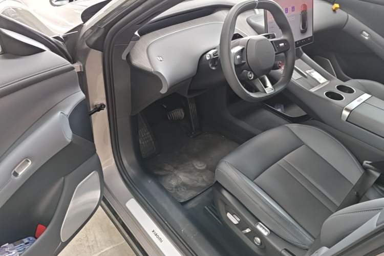Used Xiaomi Auto YU7 2025 Ultra-Long Range Rear-Wheel Drive Version Driver Seat