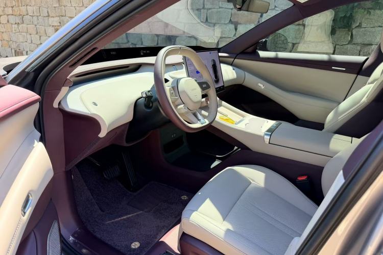 Used Xiaomi Auto YU7 2025 Ultra-Long Range Rear-Wheel Drive Version Driver Seat