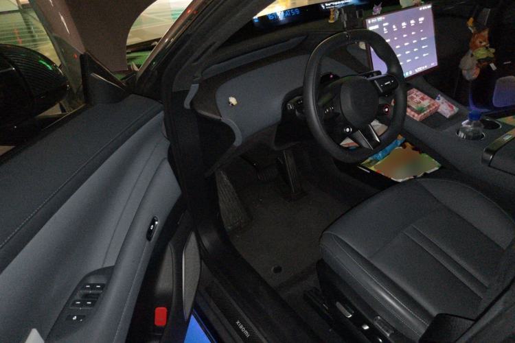 Used Xiaomi Auto YU7 2025 Ultra-Long Range High-Performance All-Wheel-Drive Max Edition Driver Seat