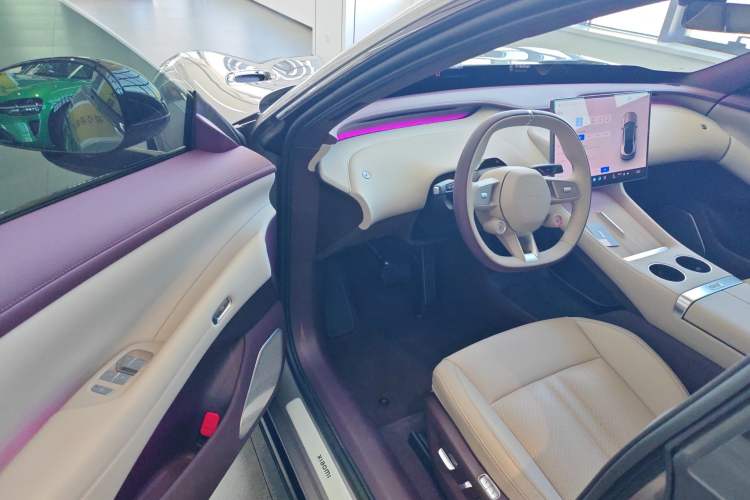 Used Xiaomi Auto YU7 2025 Ultra-Long Range All-Wheel Drive Pro Version Driver Seat