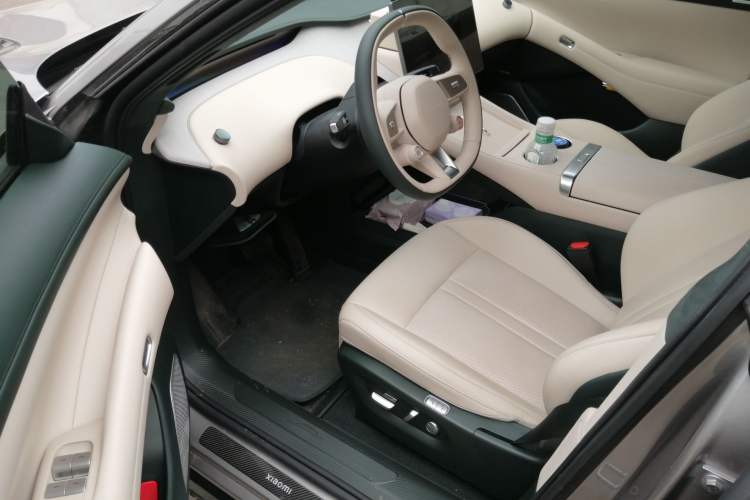 Used Xiaomi Auto YU7 2025 Ultra-Long Range High-Performance All-Wheel-Drive Max Edition Driver Seat