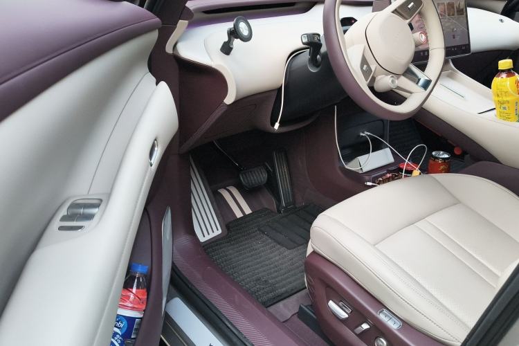 Used Xiaomi Auto YU7 2025 Ultra-Long Range Rear-Wheel Drive Version Driver Seat
