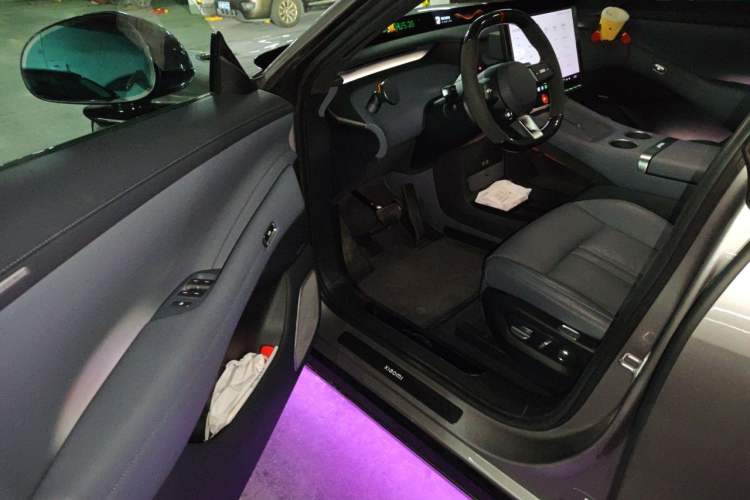 Used Xiaomi Auto YU7 2025 Ultra-Long Range High-Performance All-Wheel-Drive Max Edition Driver Seat