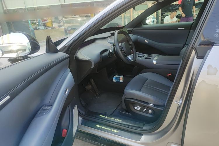 Used Xiaomi Auto YU7 2025 Ultra-Long Range Rear-Wheel Drive Version Driver Seat