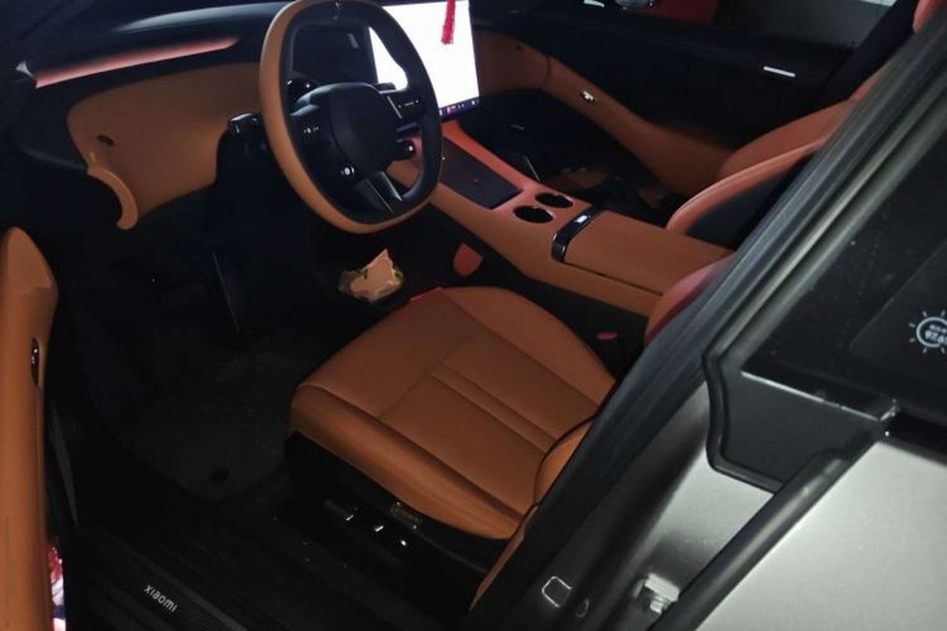 Used Xiaomi Auto YU7 2025 Ultra-Long Range High-Performance All-Wheel-Drive Max Edition Driver Seat