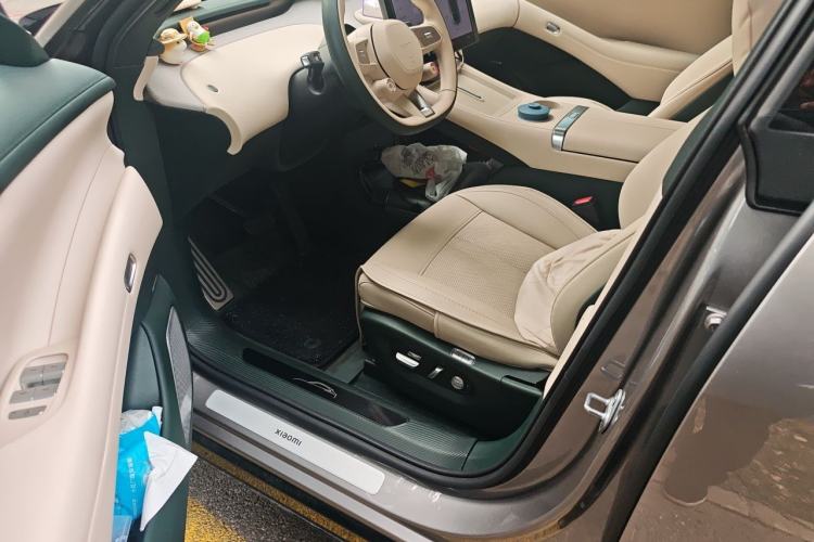 Used Xiaomi Auto YU7 2025 Ultra-Long Range All-Wheel Drive Pro Version Driver Seat