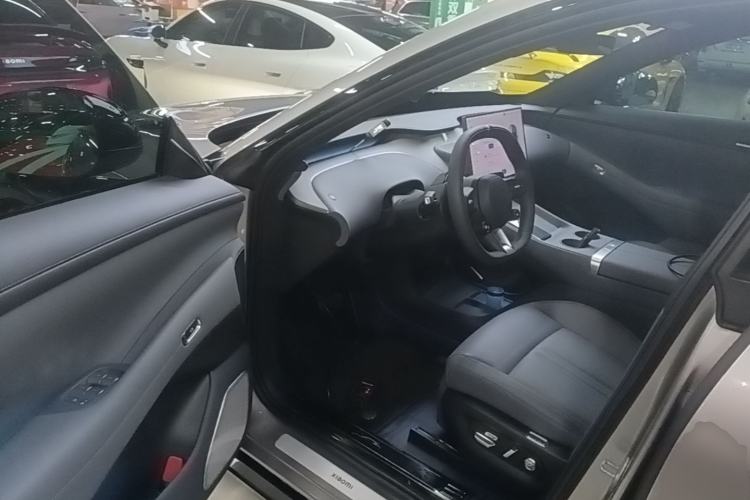 Used Xiaomi Auto YU7 2025 Ultra-Long Range All-Wheel Drive Pro Version Driver Seat