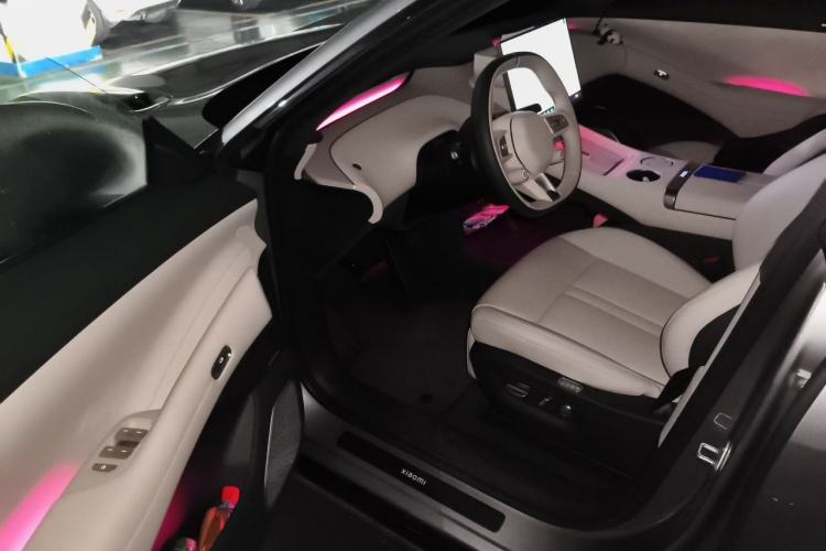 Used Xiaomi Auto YU7 2025 Ultra-Long Range High-Performance All-Wheel-Drive Max Edition Driver Seat