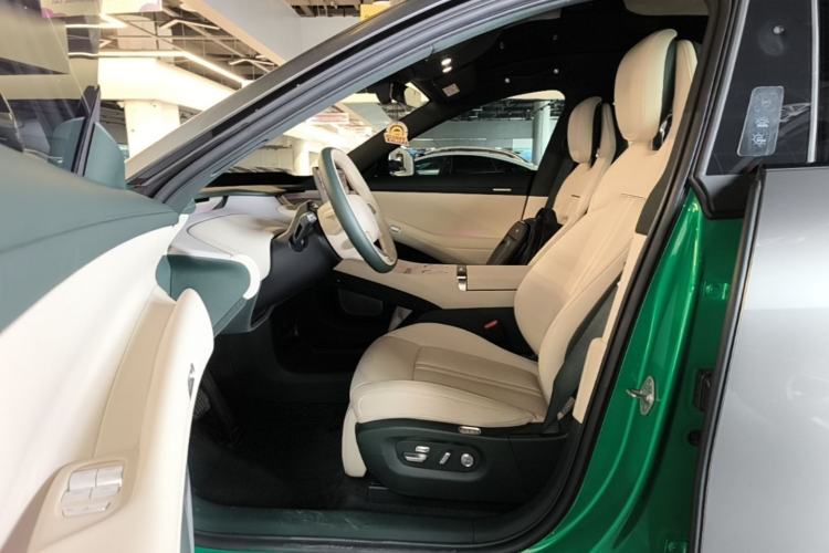 Used Xiaomi Auto YU7 2025 Ultra-Long Range All-Wheel Drive Pro Version Driver Seat