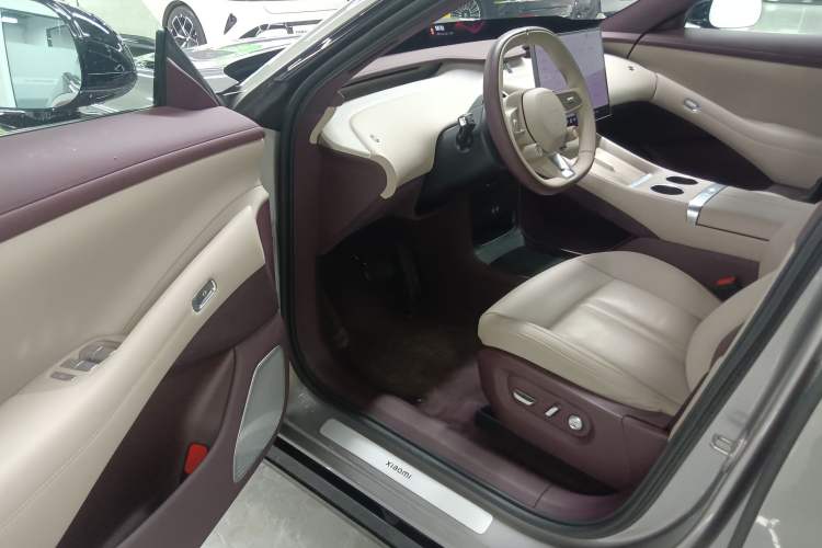 Used Xiaomi Auto YU7 2025 Ultra-Long Range Rear-Wheel Drive Version Driver Seat