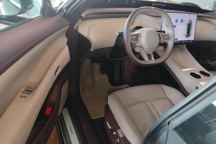 Used Xiaomi Auto YU7 2025 Ultra-Long Range Rear-Wheel Drive Version Driver Seat